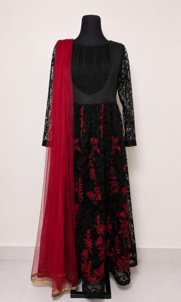Nakoosh Black Maxi 2PC